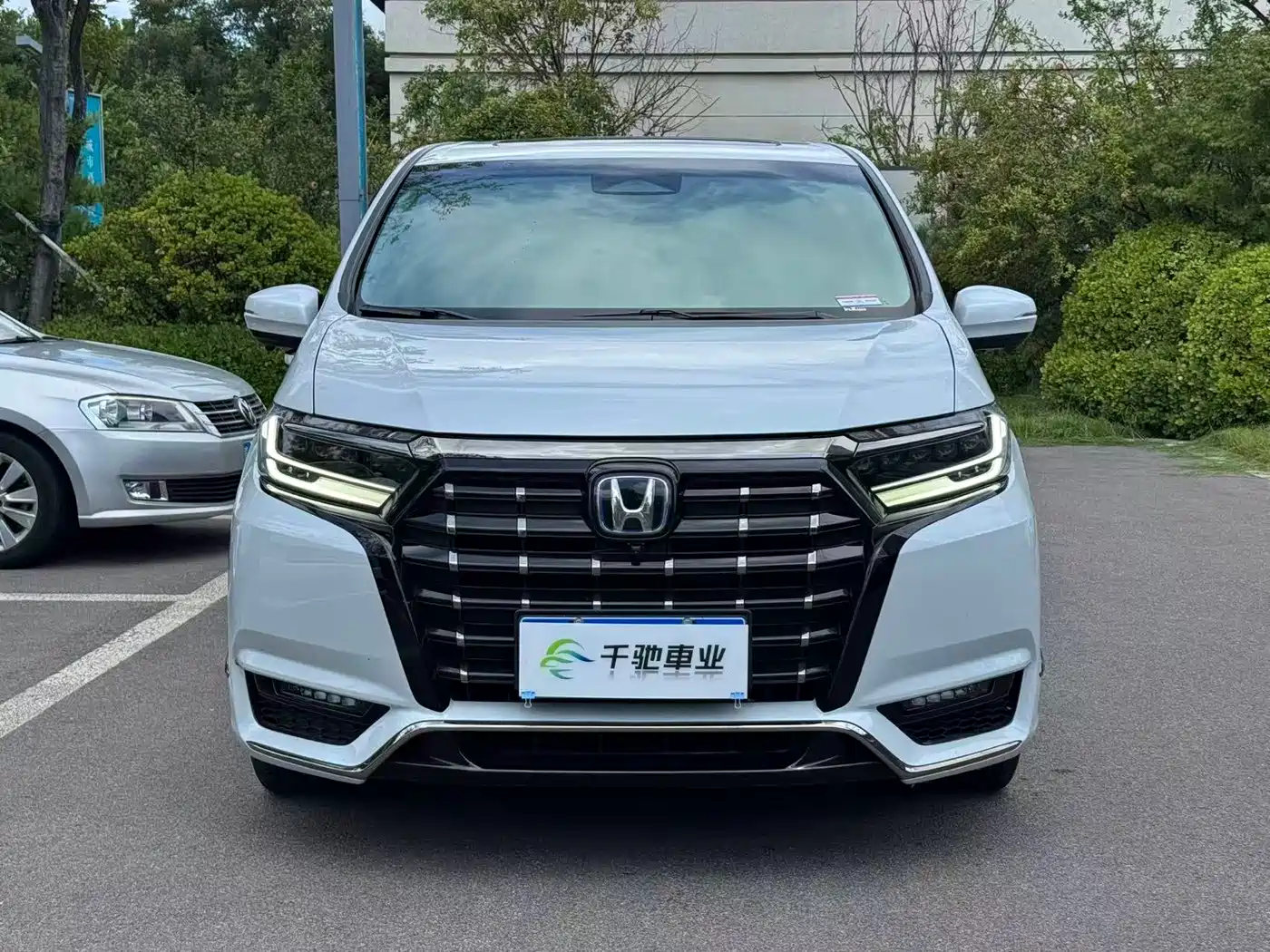 Honda Elysion 2025 2024 2.0L e:HEV Luxury Edition