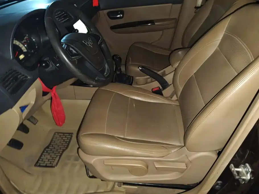 Wuling Motors Wuling Hongguang 2014 2014 1.5L S Luxury
