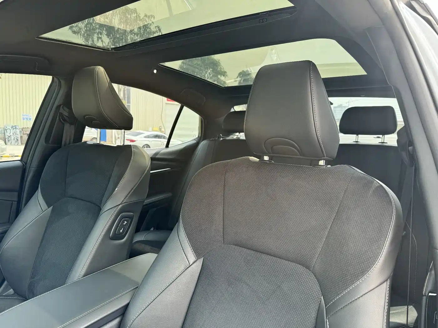 Toyota Camry 2024 Model Dual Hybrid 2.0HXS Sport Plus Edition фото 35