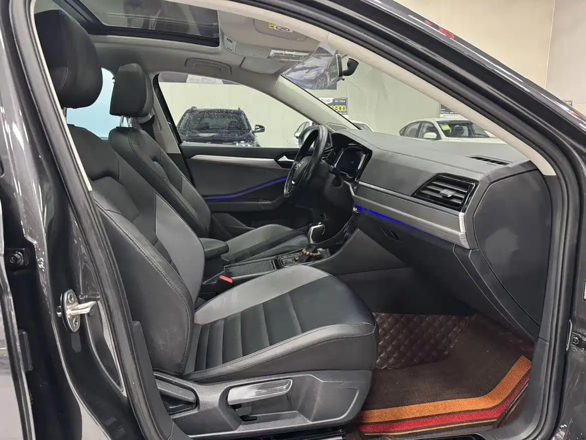Volkswagen Sagitar 2021 200TSI DSG Surpassing Edition фото 12