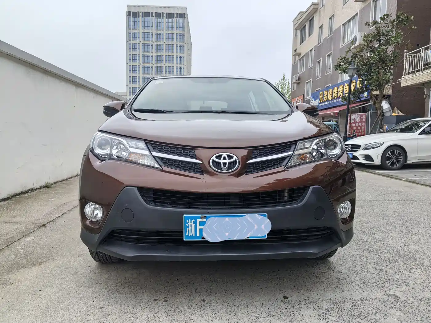 Toyota RAV4 Rongfang 2015 2.0L CVT 2WD Trend Edition фото 2