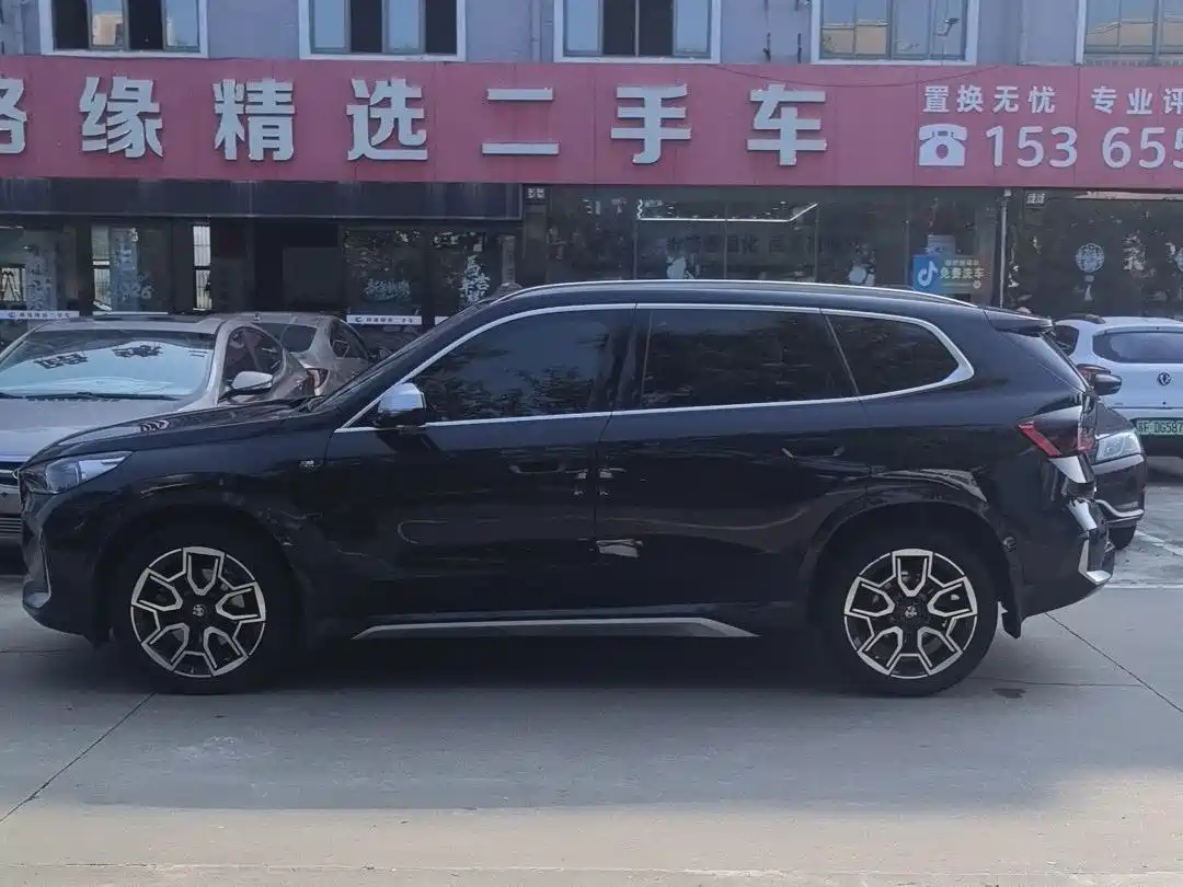 Фото 4 - BMW X1