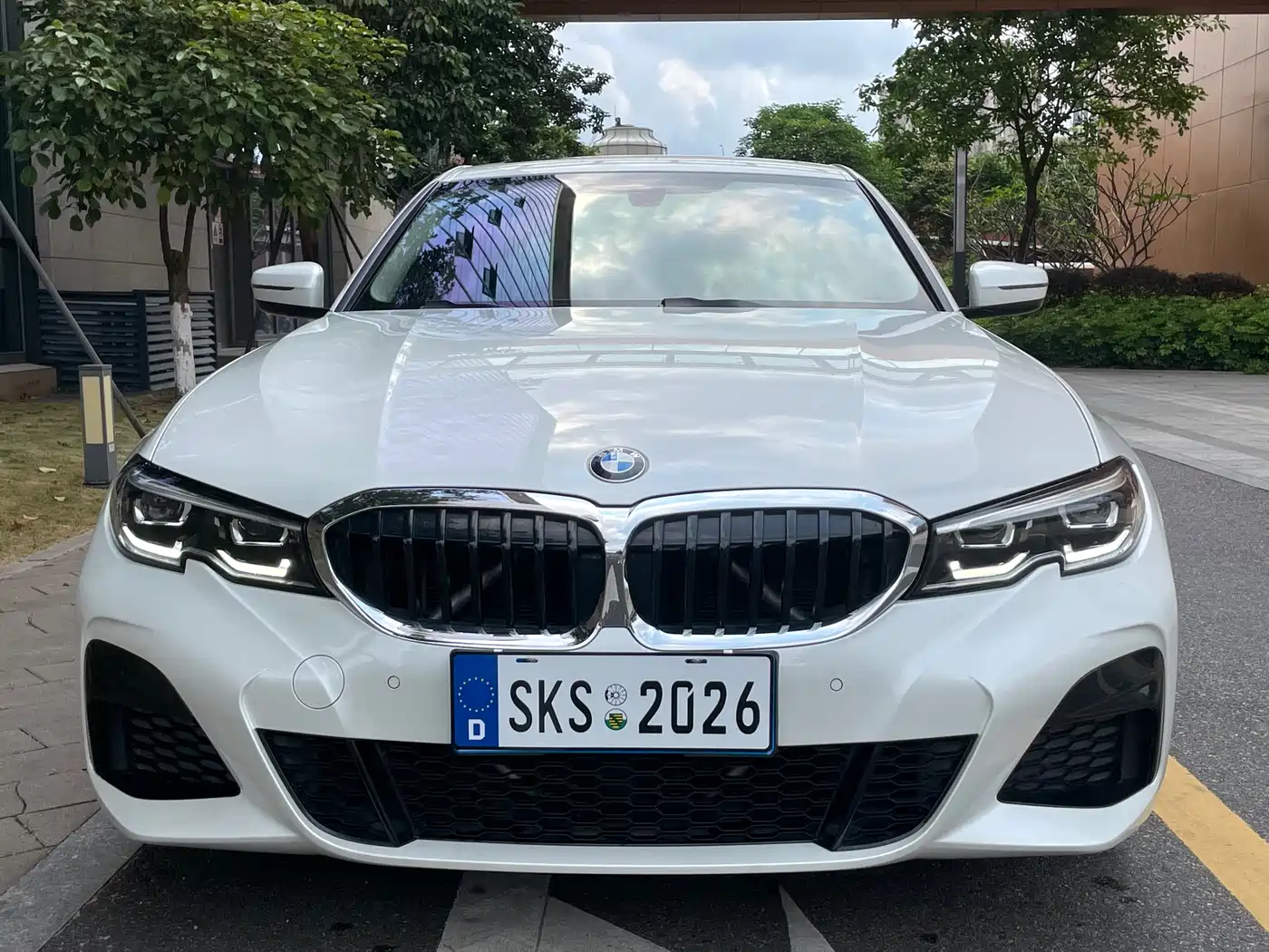 BMW 3 Series 2021 320Li M Sport Package фото 2