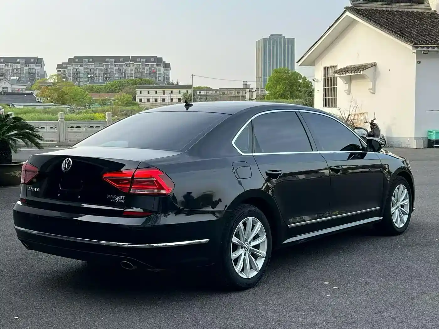 Volkswagen Passat 2017 330TSI DSG Prestige фото 4