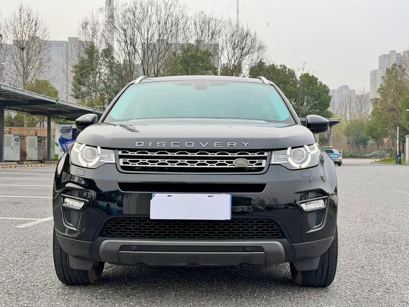 Land Rover Discovery Sport 2018 240PS SE Edition фото 2