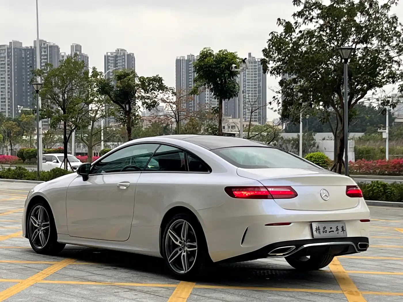 Mercedes-Benz E-Class (Import) 2017 E 200 4MATIC Coupe фото 4