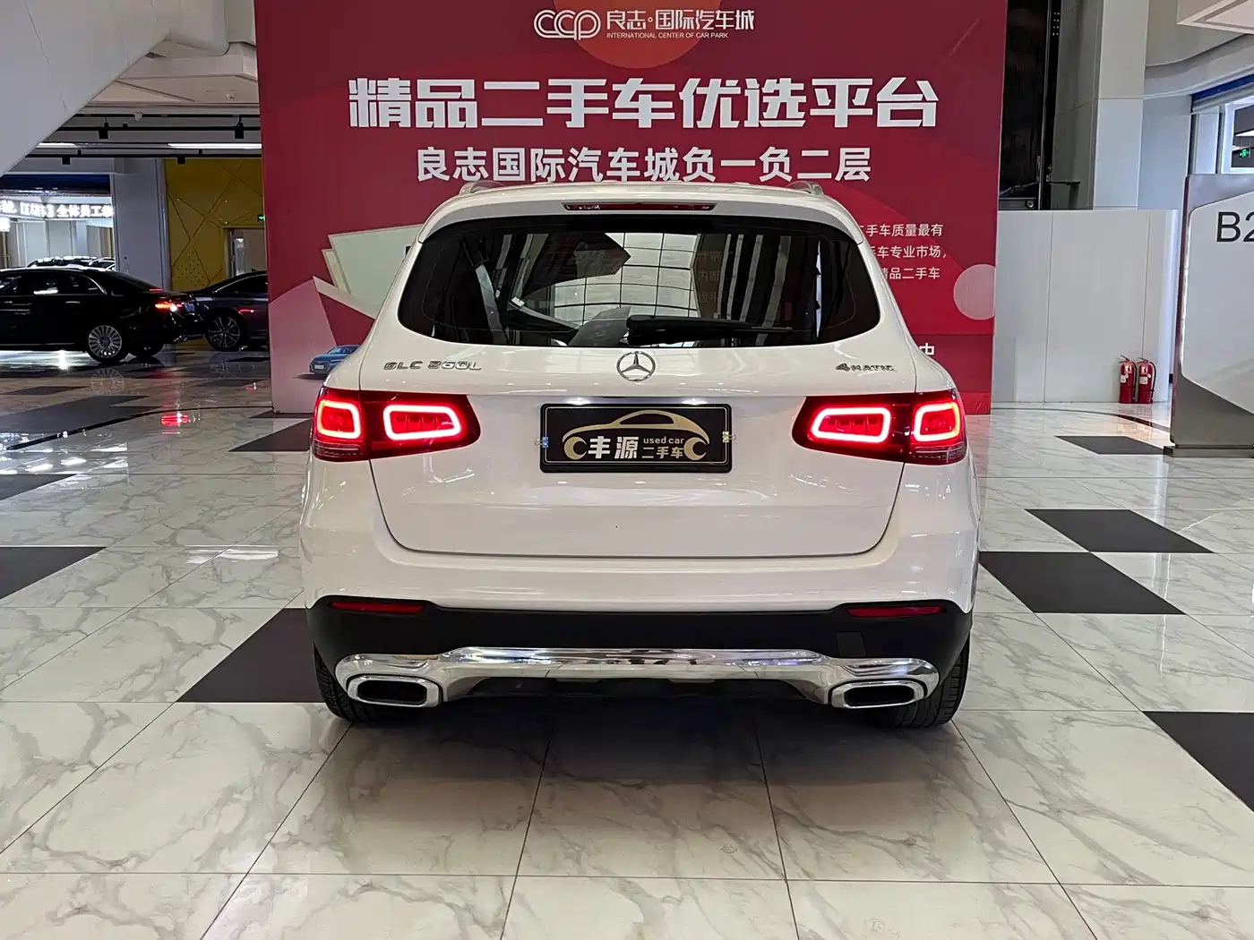 Mercedes-Benz GLC 2021 GLC 260 L 4MATIC Sporty фото 28