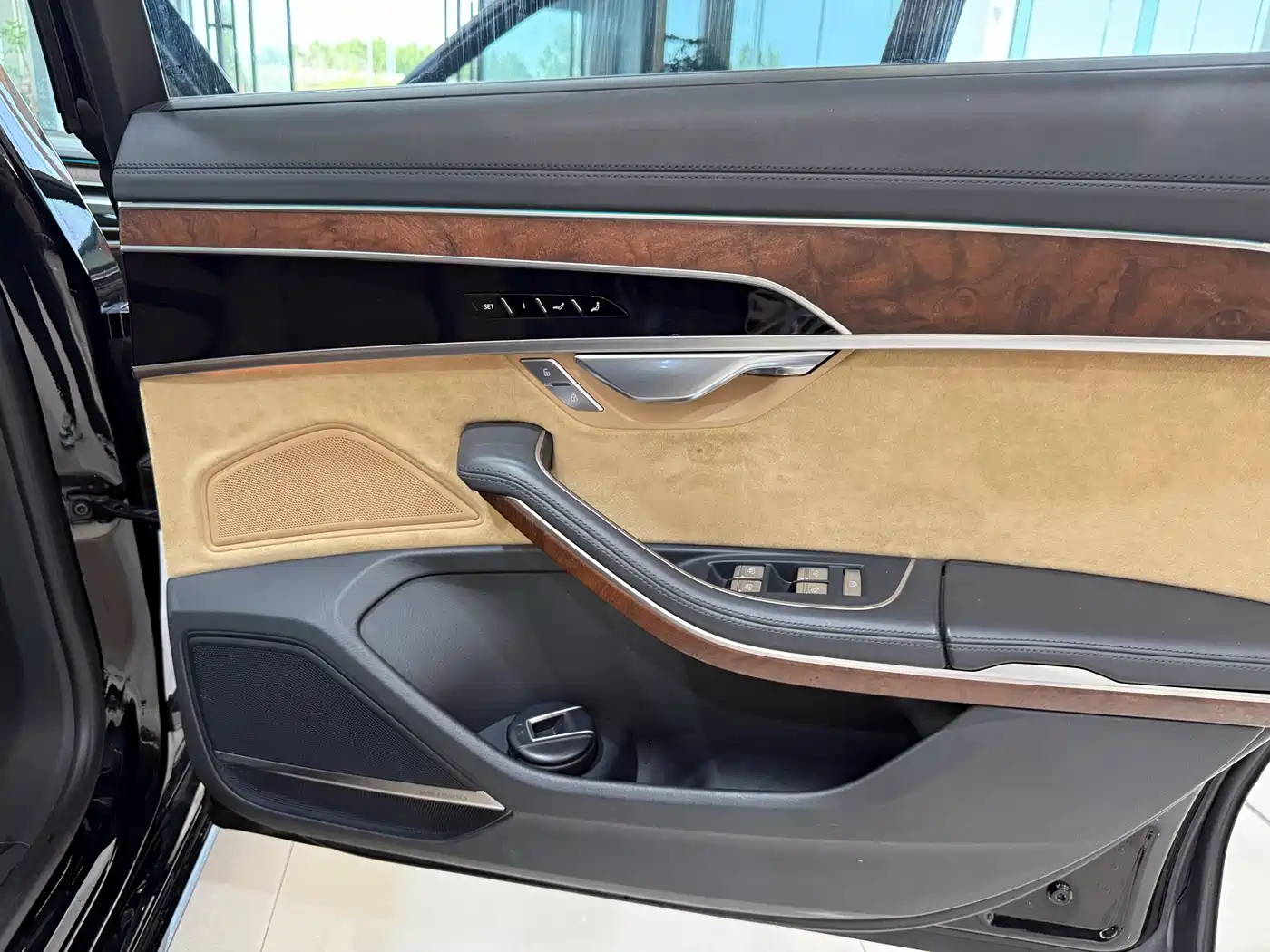 Audi A8 2021 A8L 50 TFSI quattro Luxury фото 9