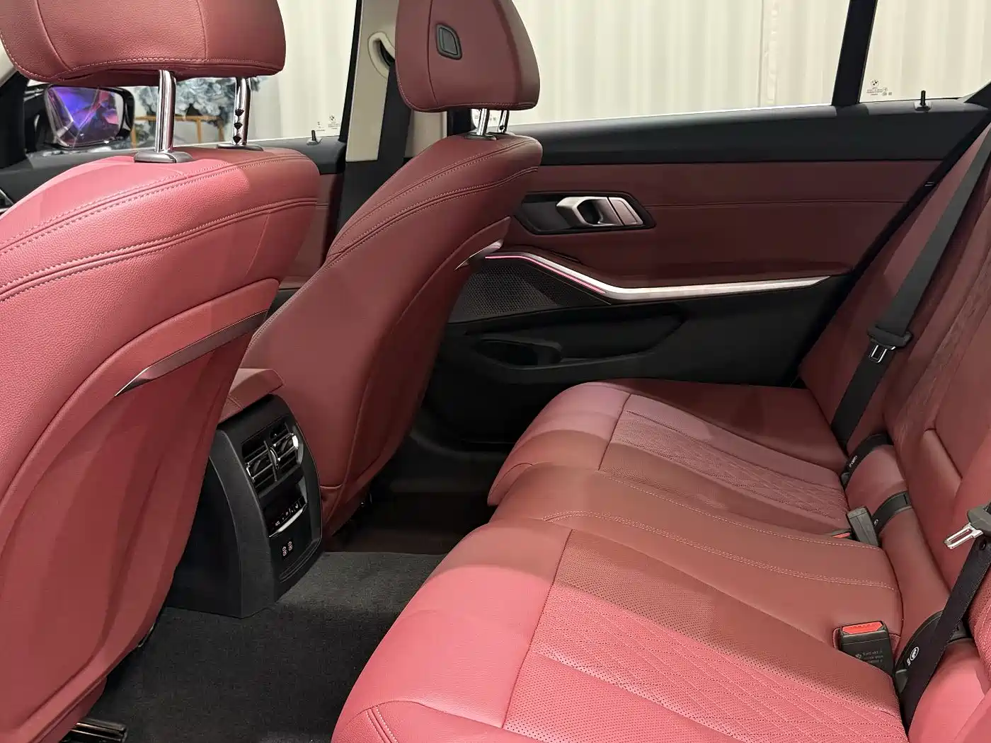 BMW 3 Series 2024 325Li M Sport Package фото 7
