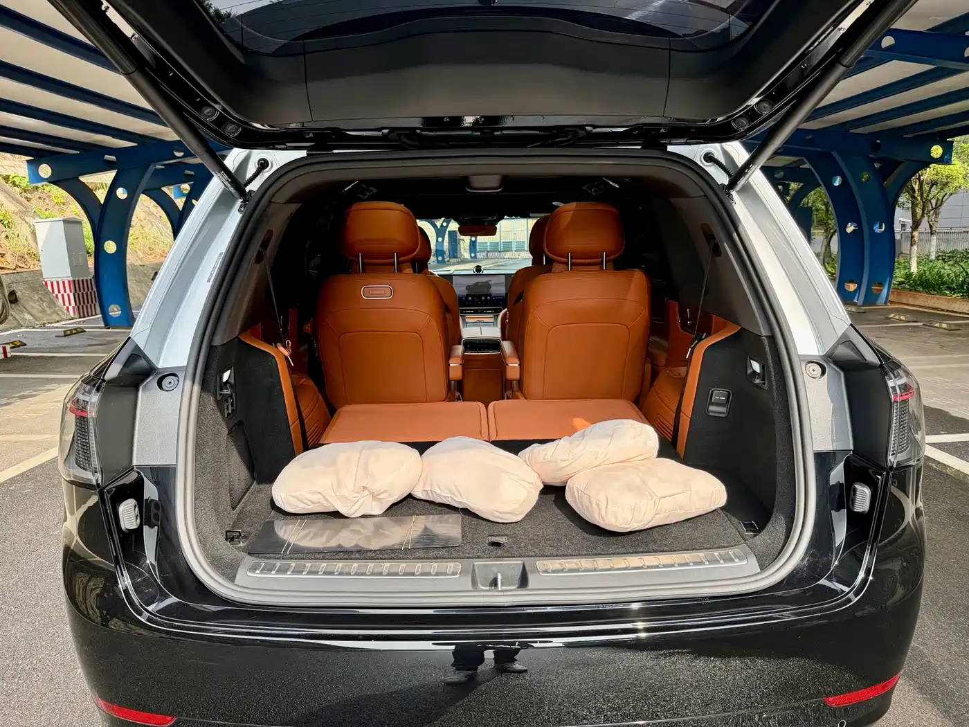 AITO Wenjie AITO M9 2024 Range Extender Ultra 52kWh 6-seater фото 15
