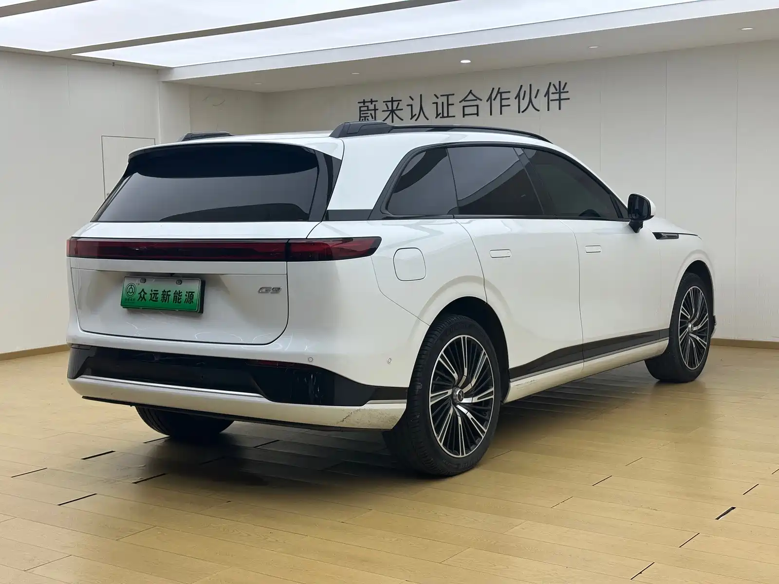 Фото 26 - XPeng G9