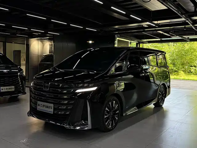 Toyota Vellfire 2024