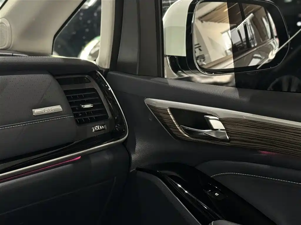 GAC Trumpchi Trumpchi M8 2021 Leading Show Series 390T Ultimate Edition фото 24