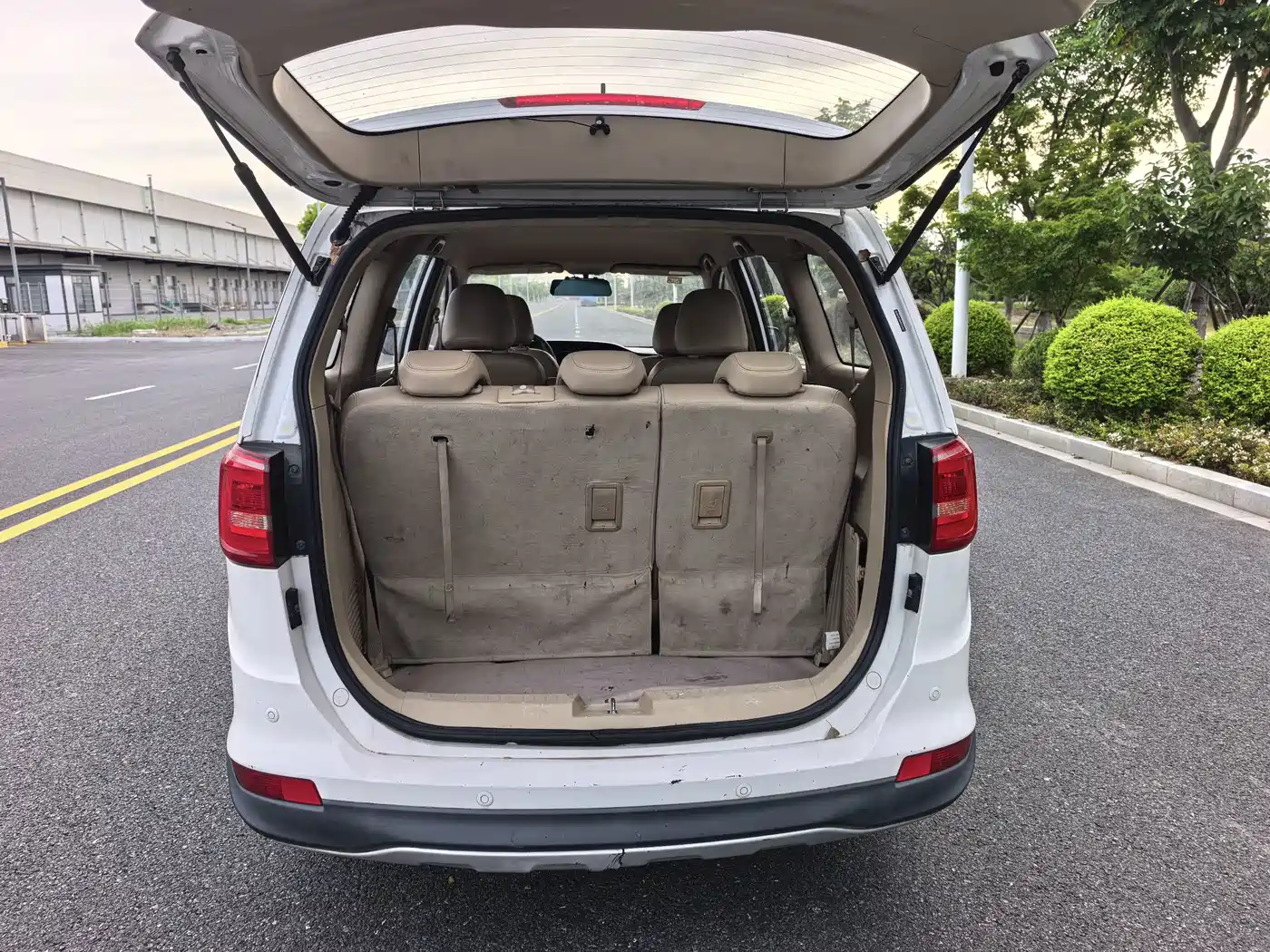 Baojun 730 2015 2016 1.5L Manual Comfort 7-seater China V