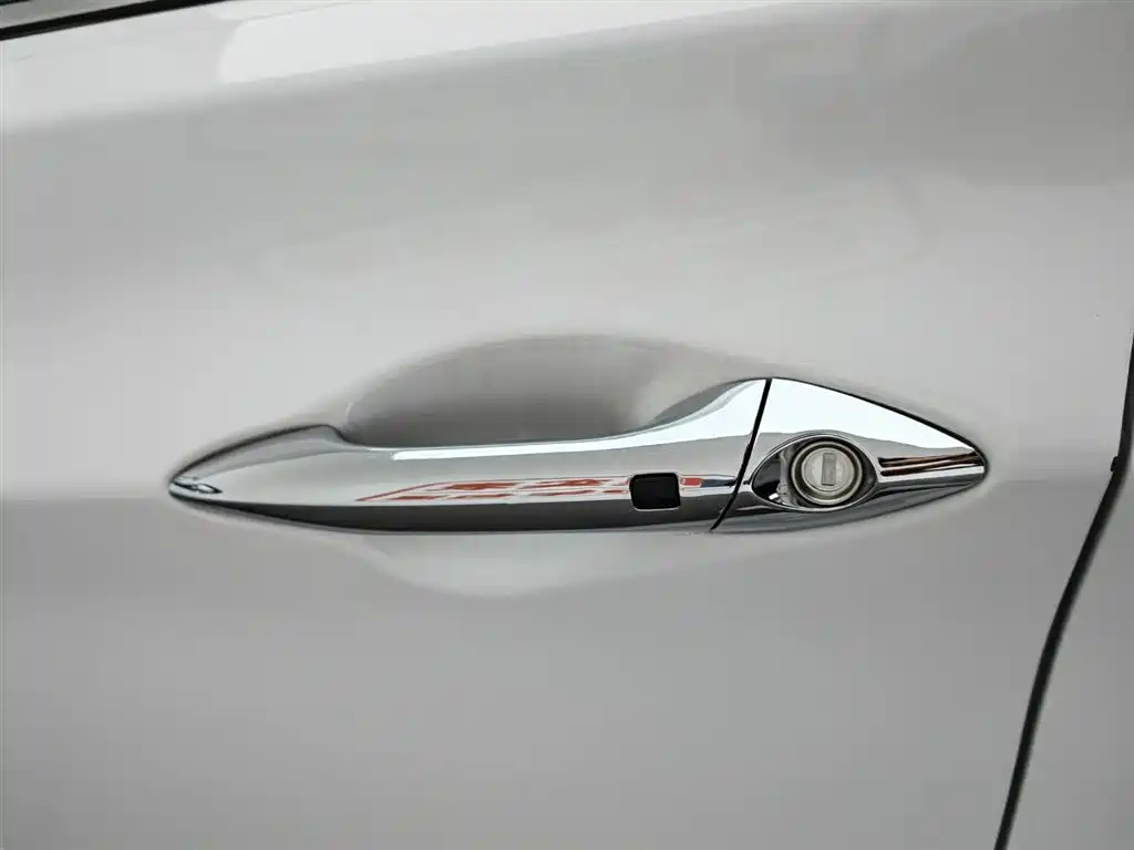 Hyundai Langdong 2015 1.6L Auto Exclusive фото 18