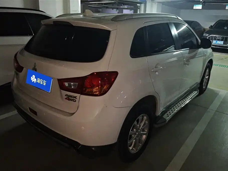 Mitsubishi ASX 2013 2.0L CVT 2WD Elite фото 3