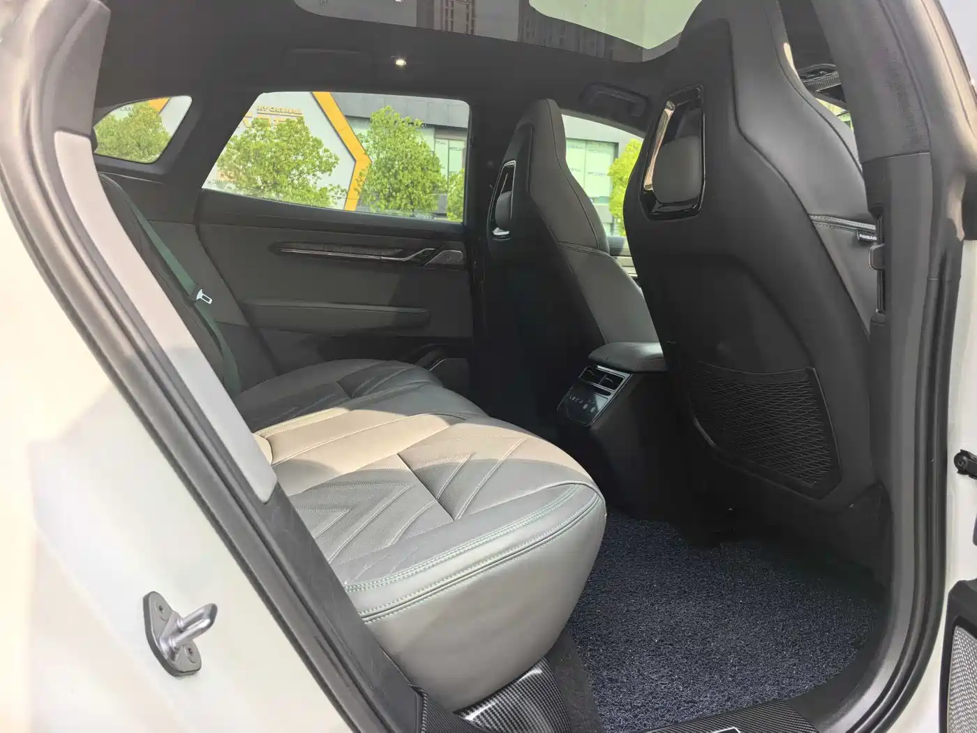 ZEEKR EXTREME KRYPTON 001