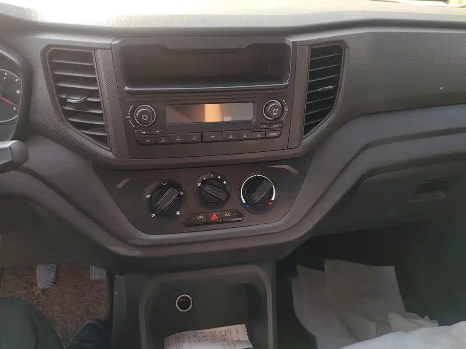 Wuling Motors Wuling Hongguang V 2022 2022 1.5L Dynamic Luxury Edition Hydraulic Power Steering LAR