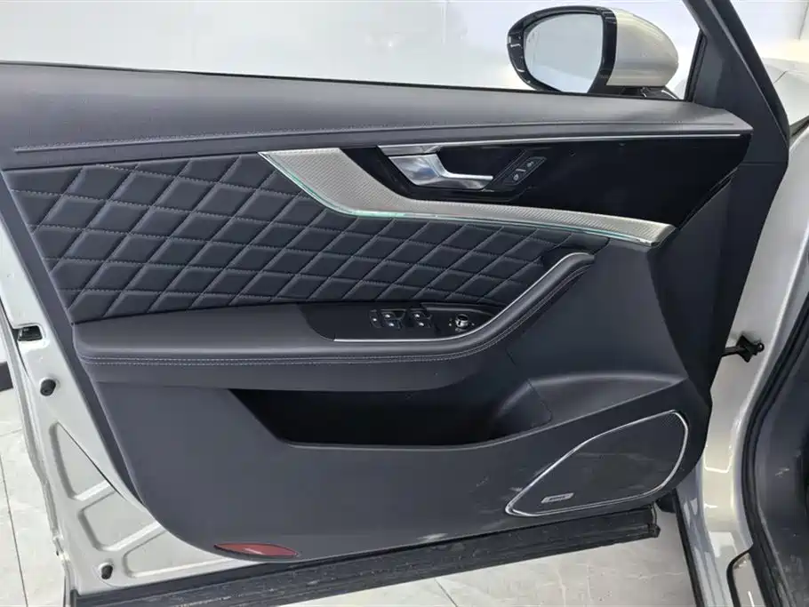 Hongqi HS5 2019 2.0T Smart Connect Enjoy 4WD Edition фото 7