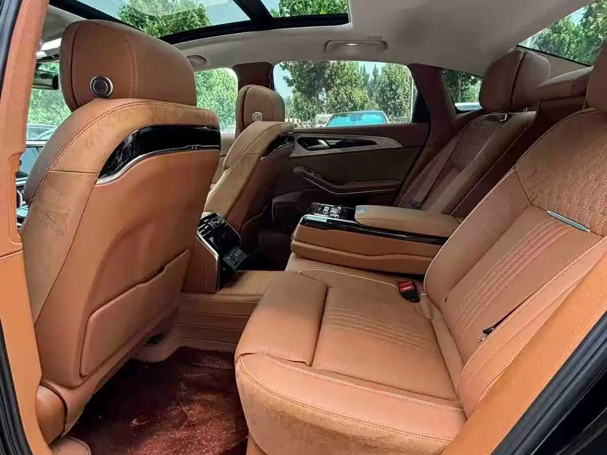 Hongqi H9 2020 2.0T Smart Connection Qi Chang Edition фото 5
