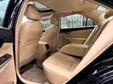 Фото 7 - Toyota Camry