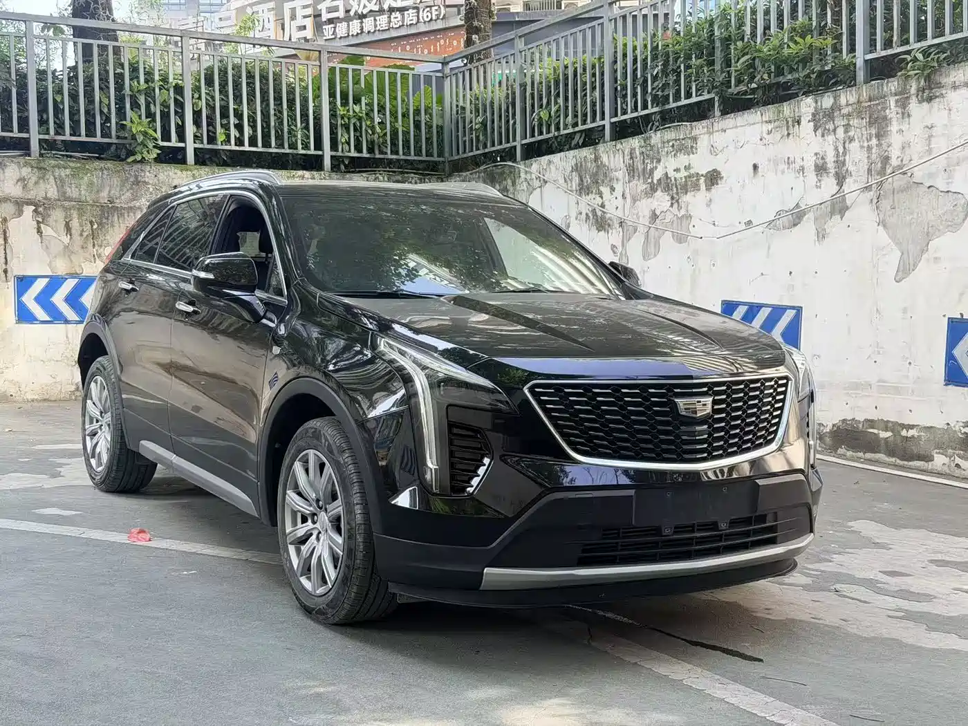 Cadillac XT4 2018 28T FWD Leading Edition фото 3