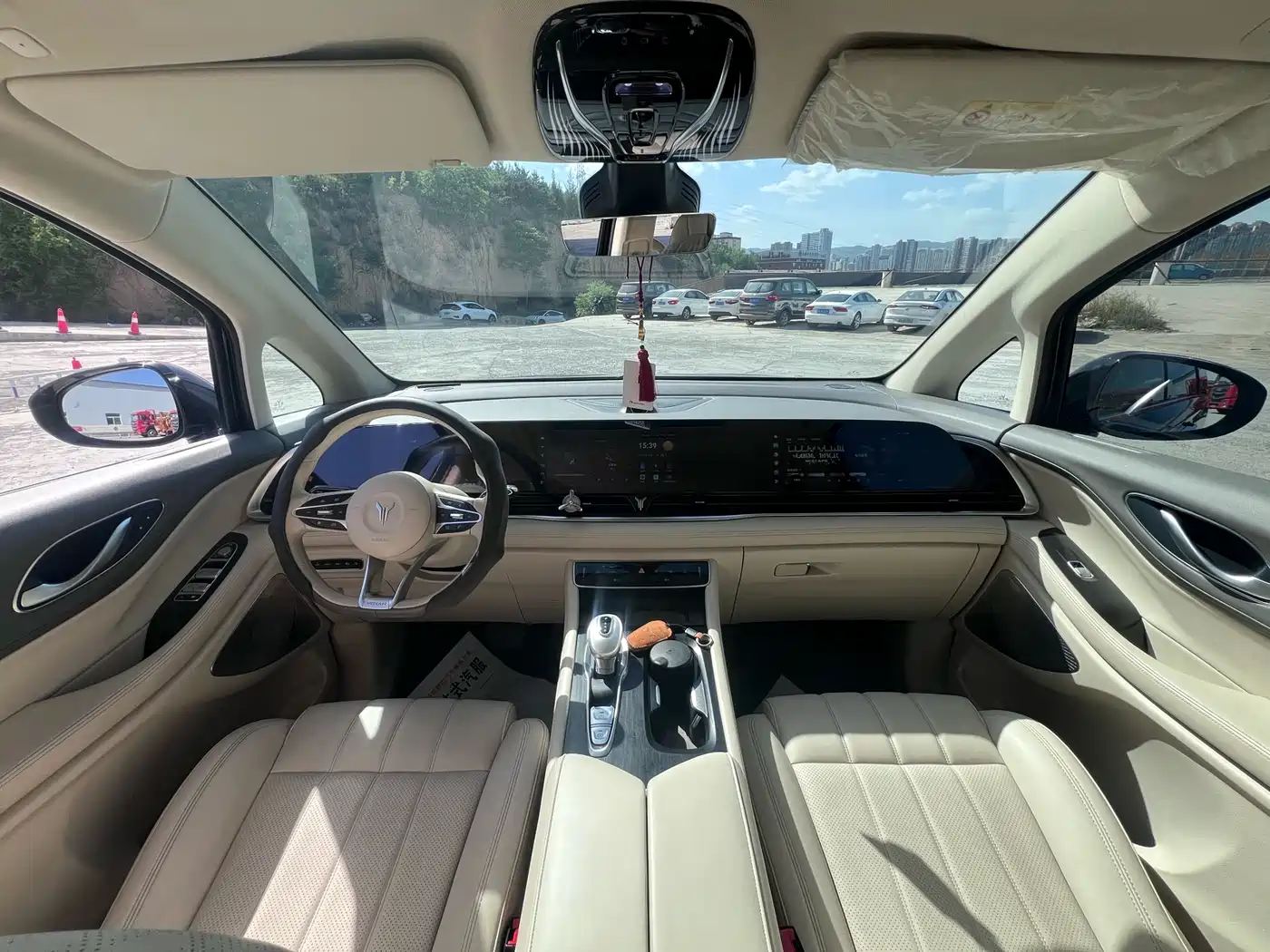 Voyah Auto Voyah Dreamer 2024 PHEV Extended Range Premium Edition фото 11