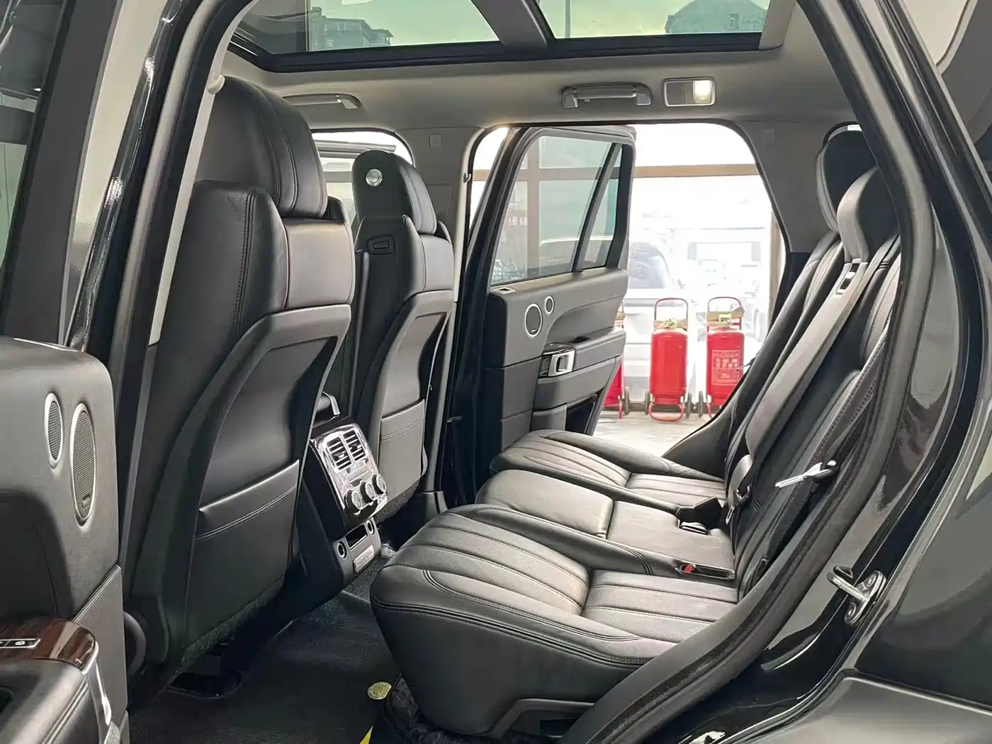 Land Rover Range Rover 2015 3.0 SC V6 Vogue фото 12