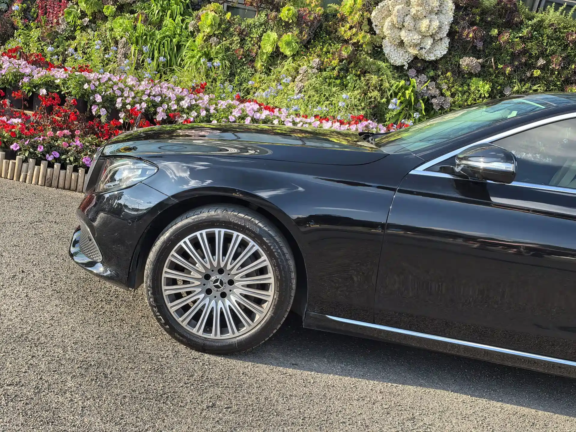 Фото 4 - Mercedes-Benz E-Class