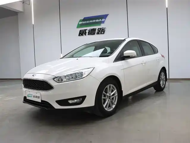 FORD FOX
