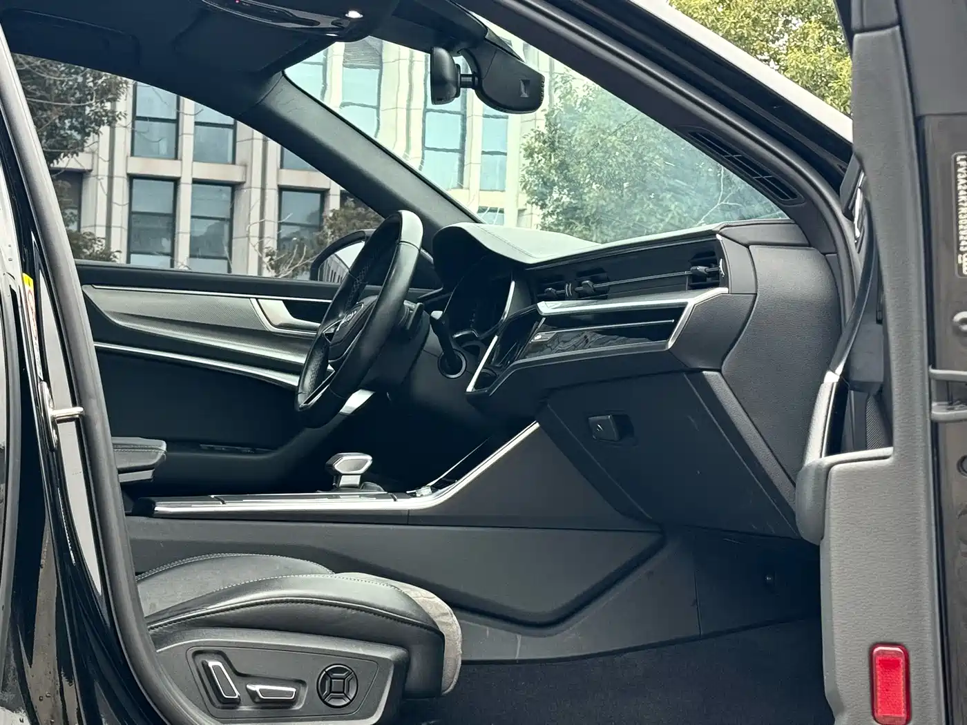 Audi A6L 2024 45 TFSI Premium Dynamic фото 13
