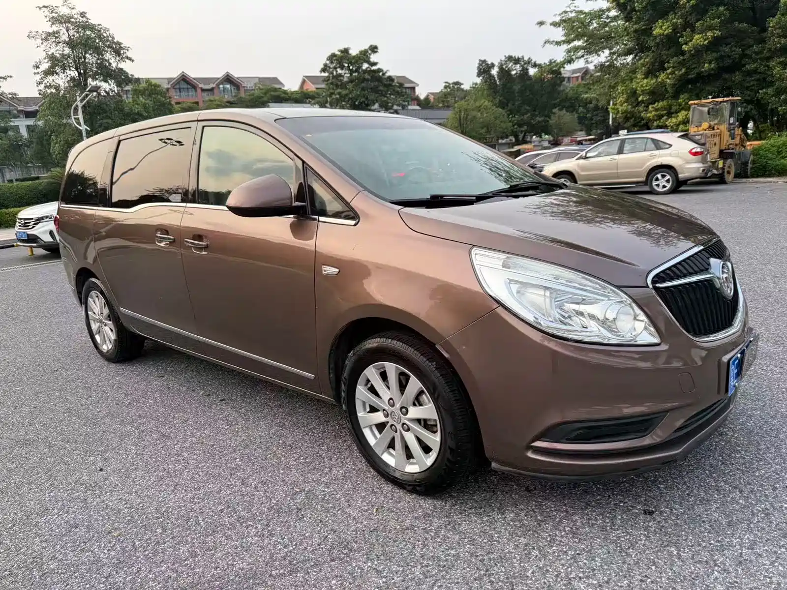 Фото 3 - Buick GL8