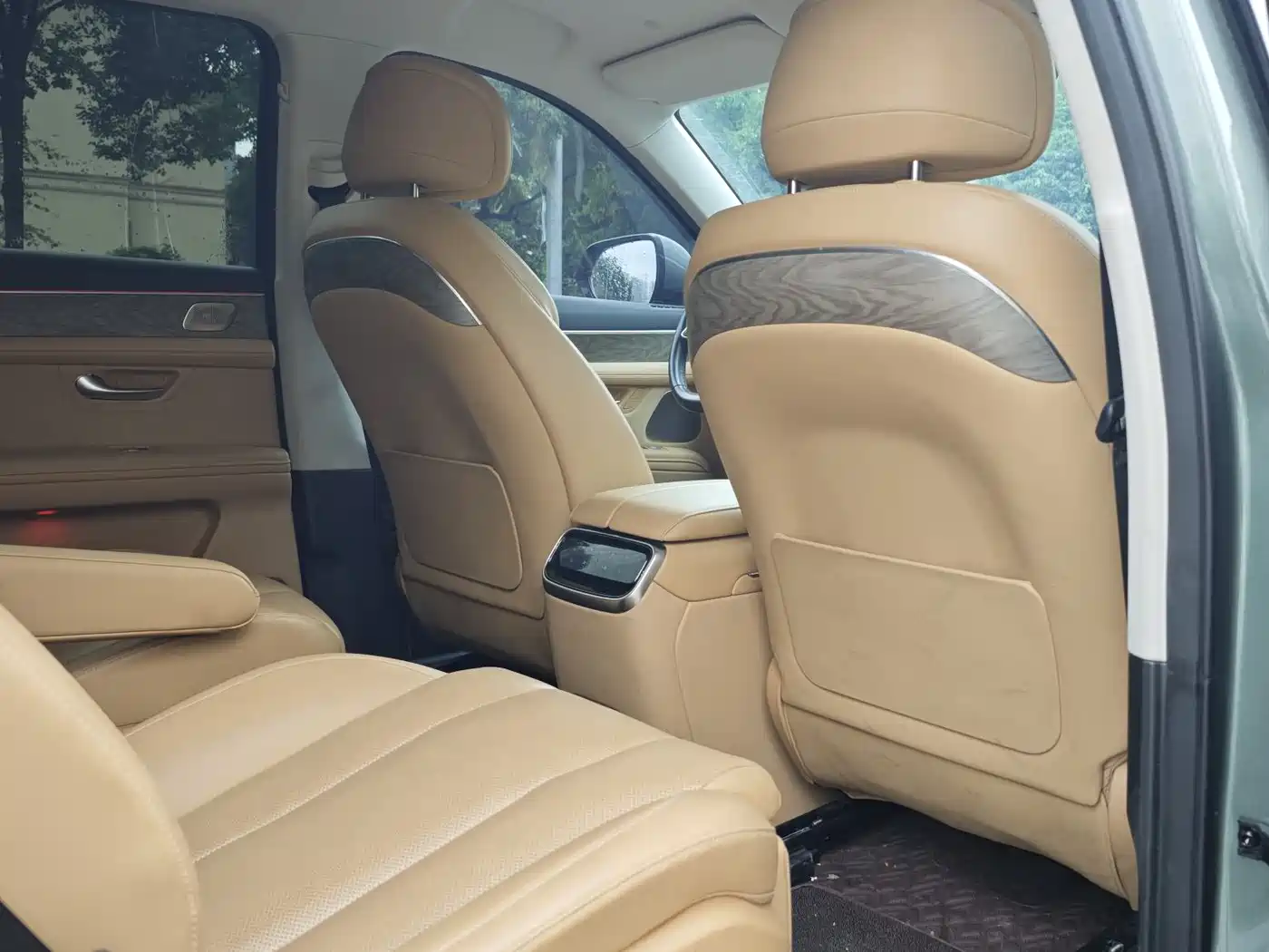 AITO Wenjie AITO M7 2022 1.5T RWD Comfort Edition фото 14