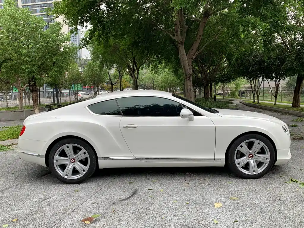 Bentley Continental 2013 2012 4.0T GT V8