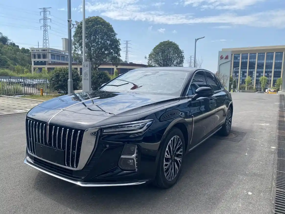 Hongqi H5 2023 2.0T Auto Smart Connect Flag Enjoy