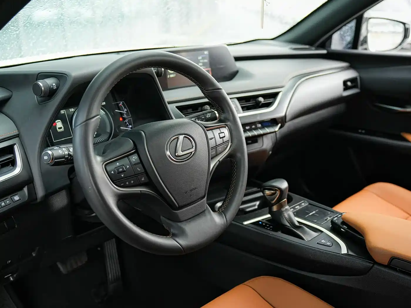 Lexus UX 2020 260h Explore Fun Edition China V фото 9