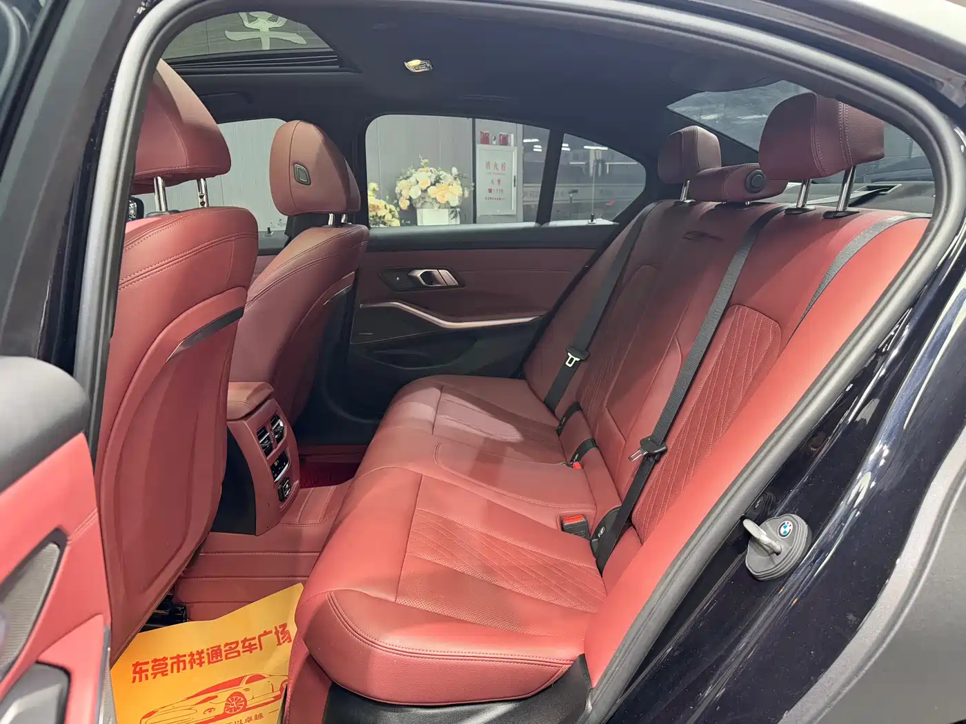BMW 3 Series 2023 325i M Sport Black Night Package фото 7