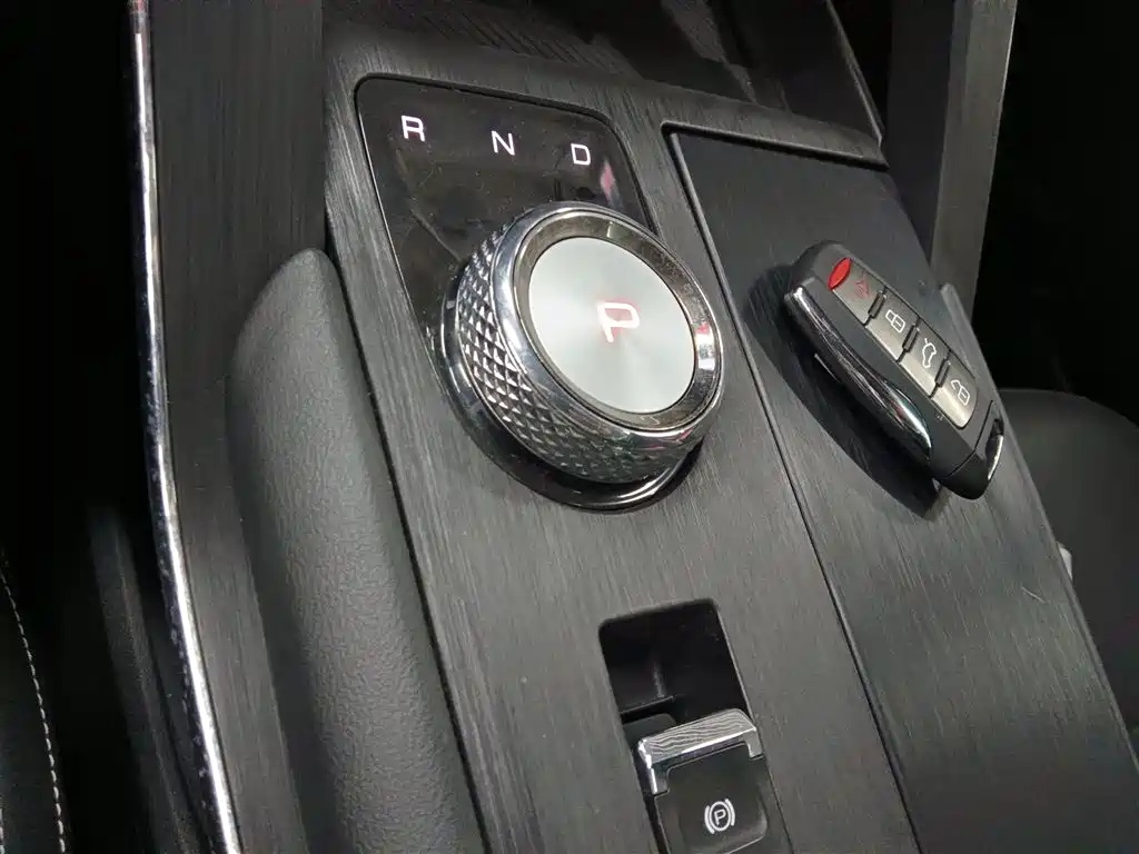 Haval H6 New Energy 2023 DHT-PHEV 55KM Joy Ride Edition фото 10
