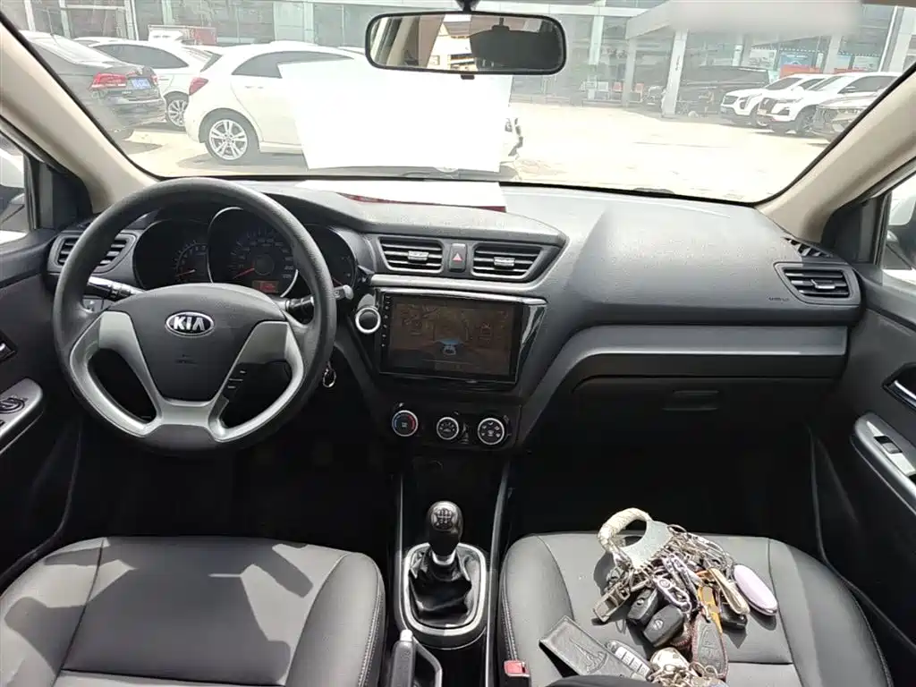 KIA K2