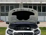 صورة 9 - Mercedes-Benz E-Class