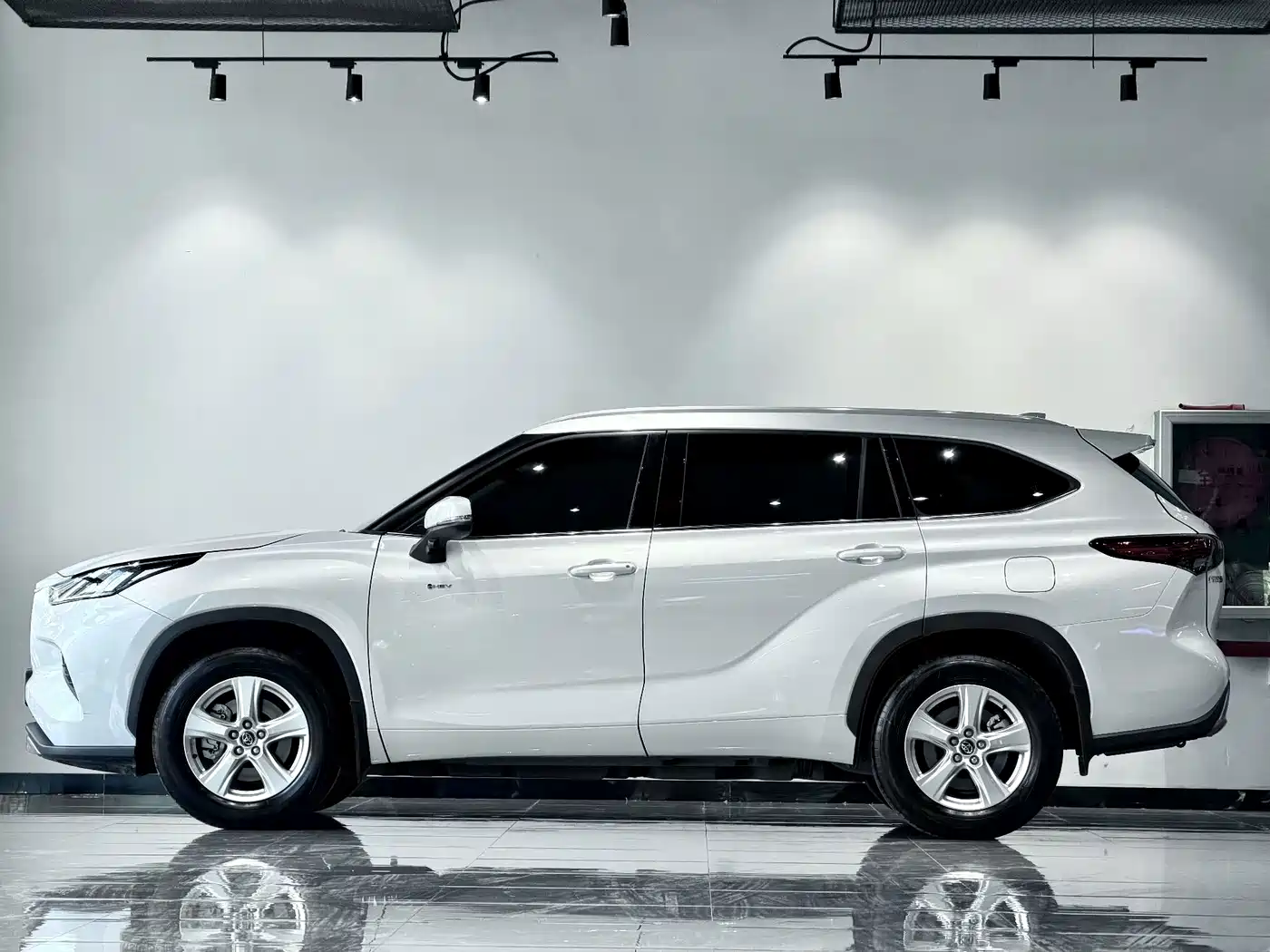 Toyota Highlander 2025 2024 2.5L Smart Hybrid 2WD Elite 5-seater