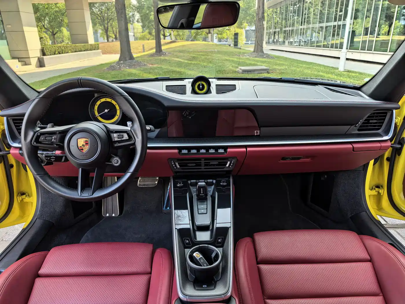 Porsche 911 2019 Carrera 4S 3.0T фото 21