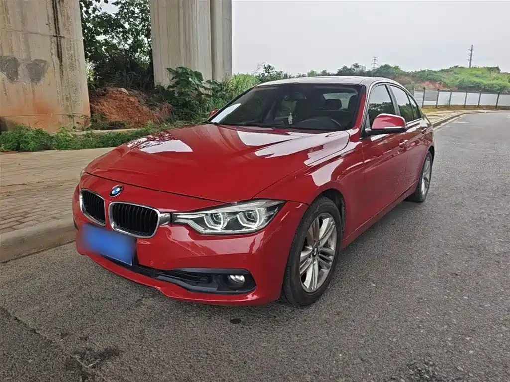 صورة 2 - BMW 3 Series