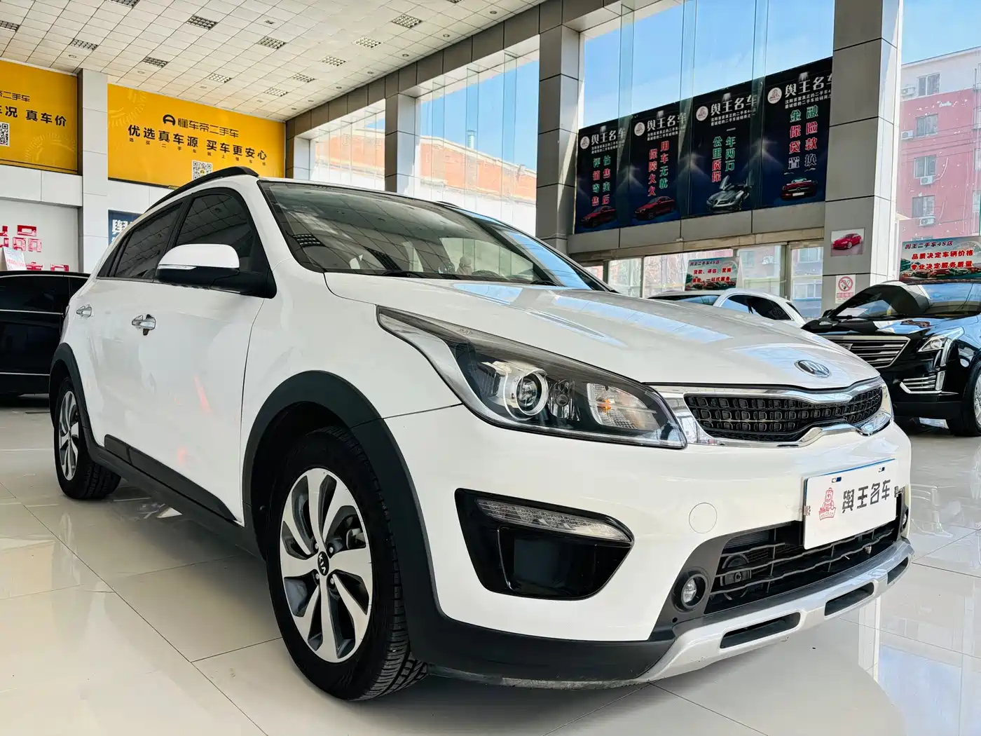 Kia KX CROSS 2018 1.6L Automatic Smart Sunroof Edition фото 3