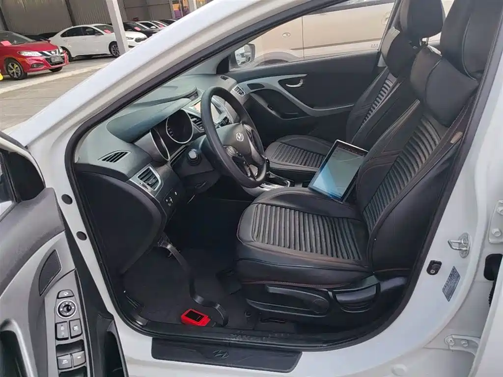 Hyundai Langdong 2016 1.6L Automatic Premium Edition фото 15