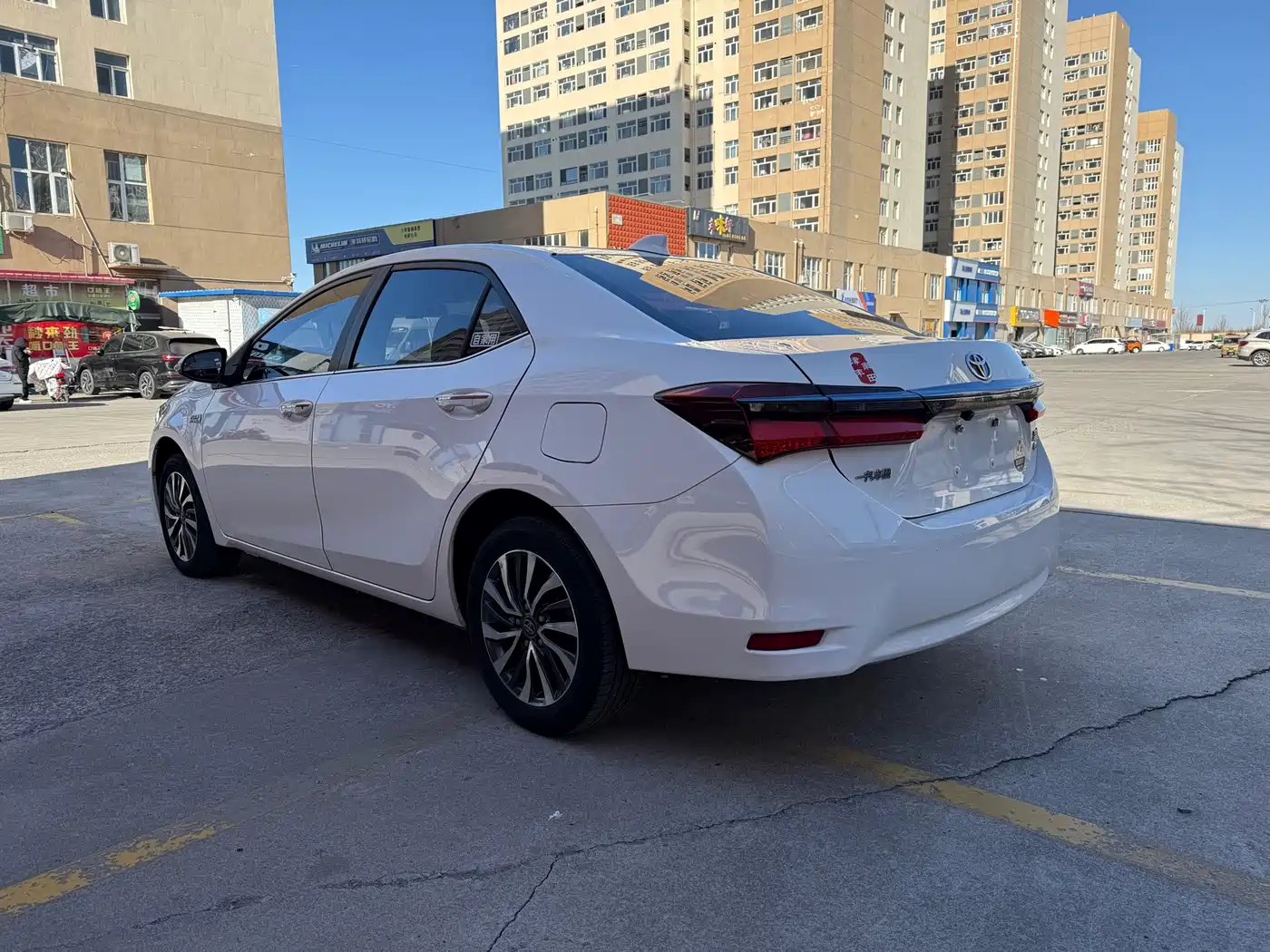 Toyota Corolla Twin Engine E+ 2019 1.8L E-CVT Leading Edition фото 4