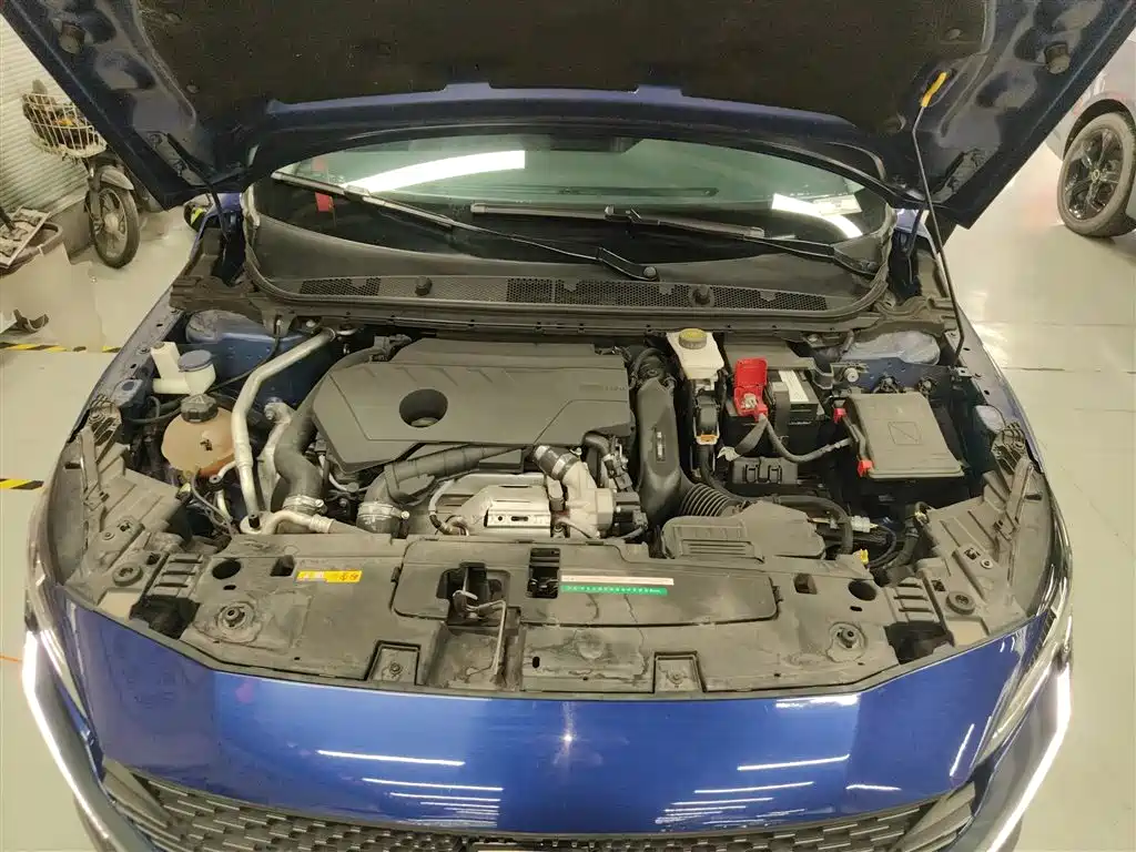 Peugeot 408 2022 1.6T Progressive Edition фото 16