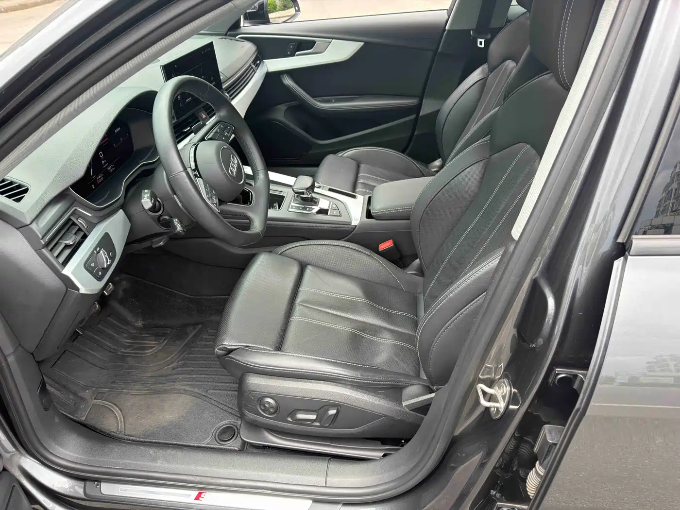 Audi A4L 2023 40 TFSI Luxury Sport фото 6