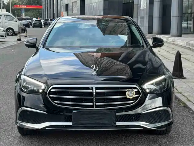 Mercedes-Benz E-Class 2021