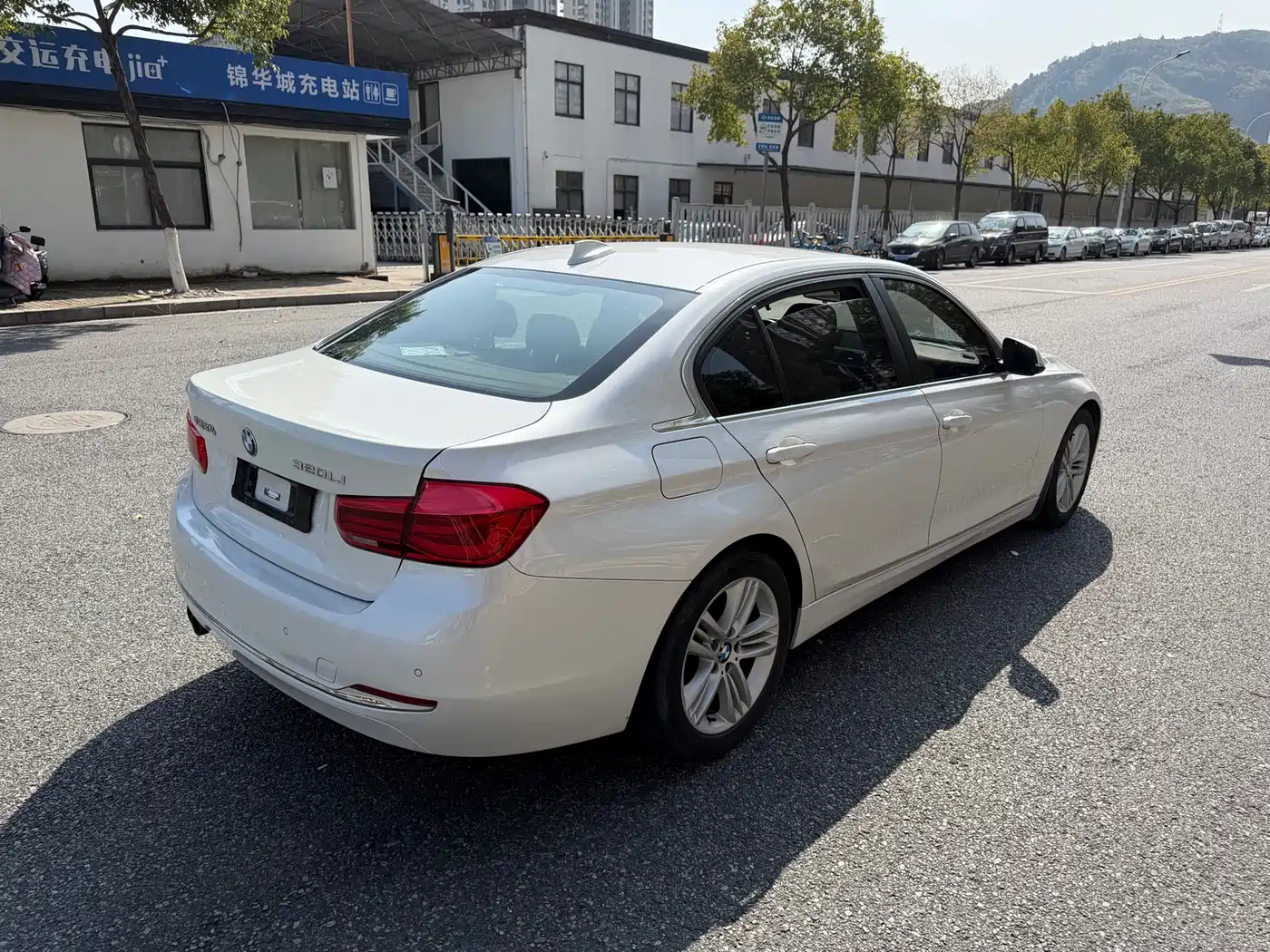 BMW 3 Series 2017 320Li Fashion фото 15